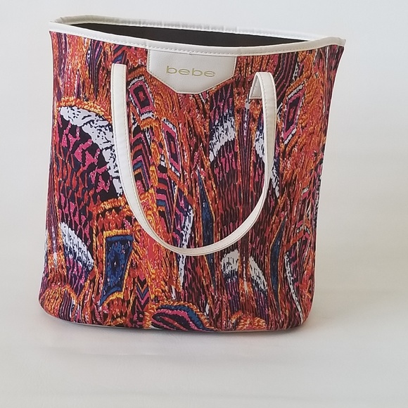 bebe Handbags - Bebe essential bag
